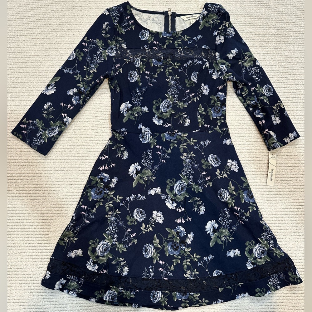 NWT Speechless 3/4 Long Sleeve Navy Floral Dress with pockets, Sz Small